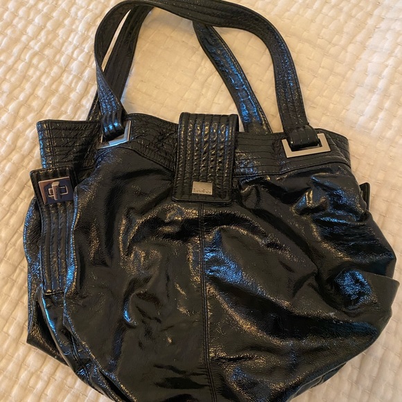 Kooba shoulder bag: slouchy black patent leather, spacious, 3 pockets; dust bag - Picture 3 of 4